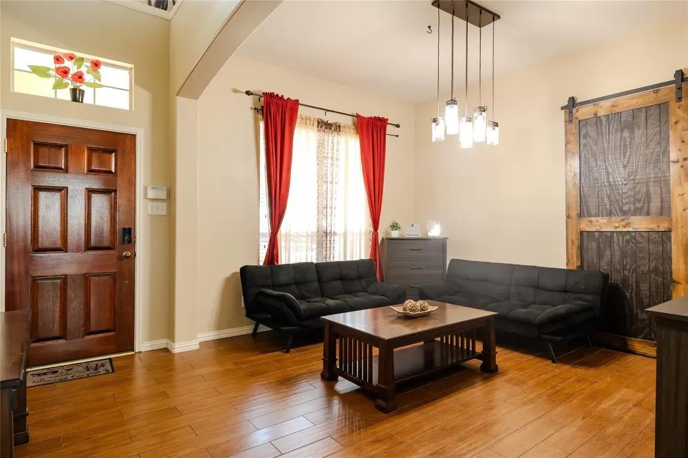 5414 Summer Oak Drive Pasadena, TX 77505
