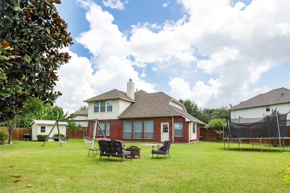 5414 Summer Oak Drive Pasadena, TX 77505
