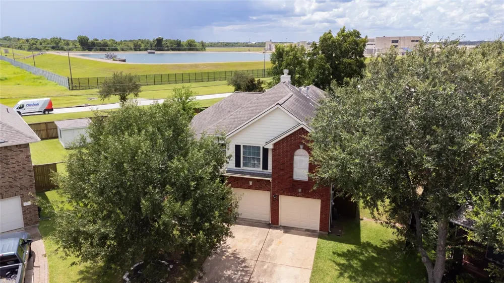 5414 Summer Oak Drive Pasadena, TX 77505
