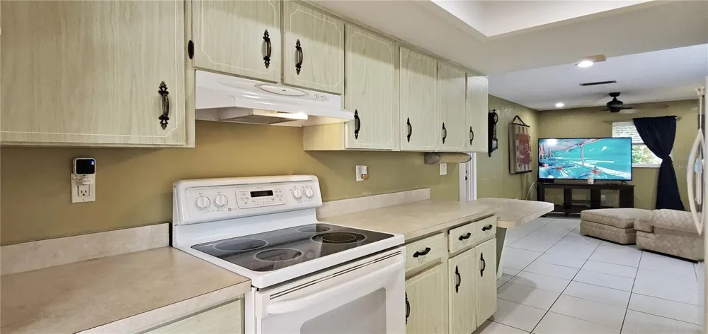 1371 S PRAIRIE CIRCLE Deltona, FL 32725