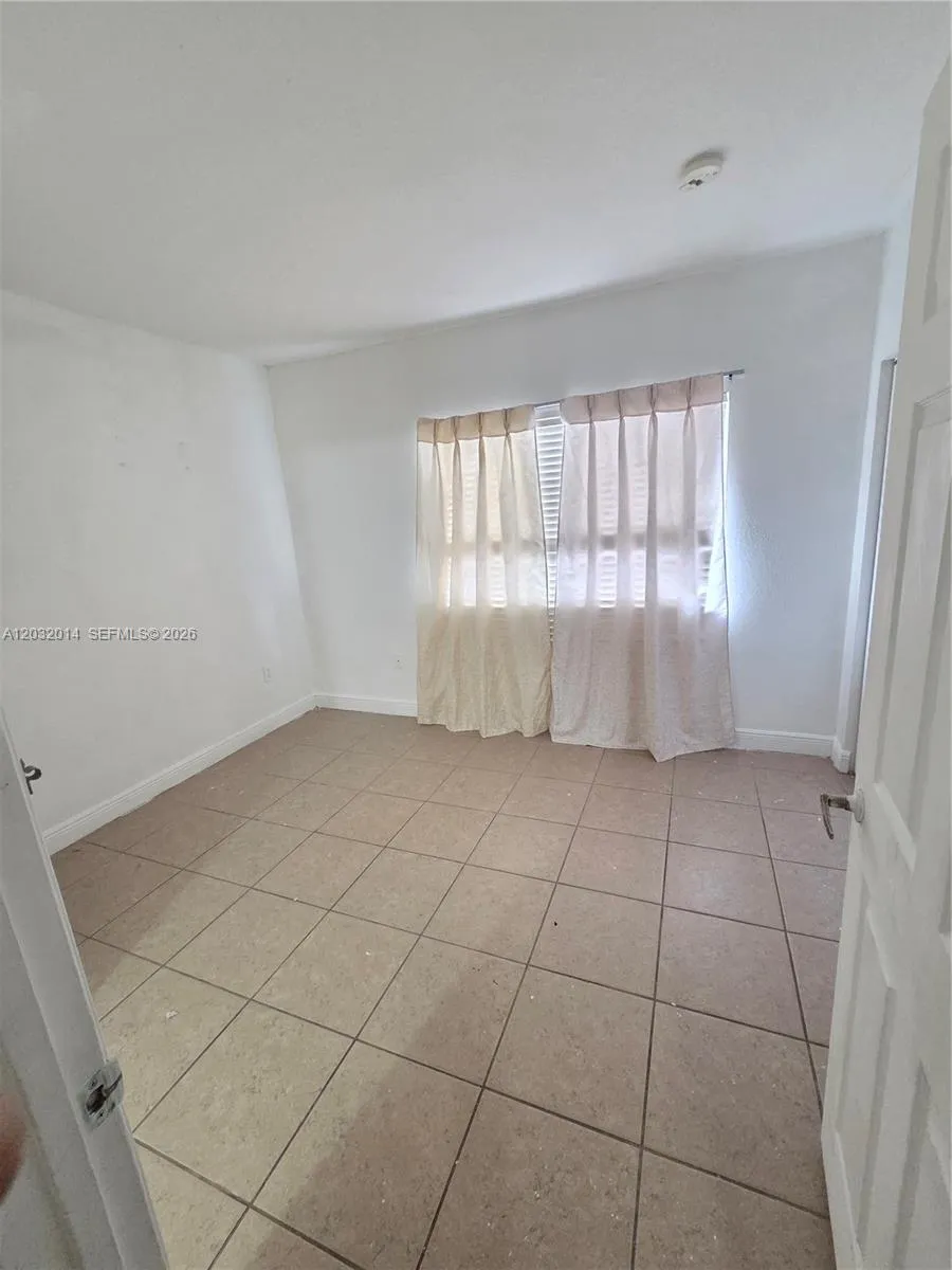 7989 NW 8th St #108D Miami, FL 33126