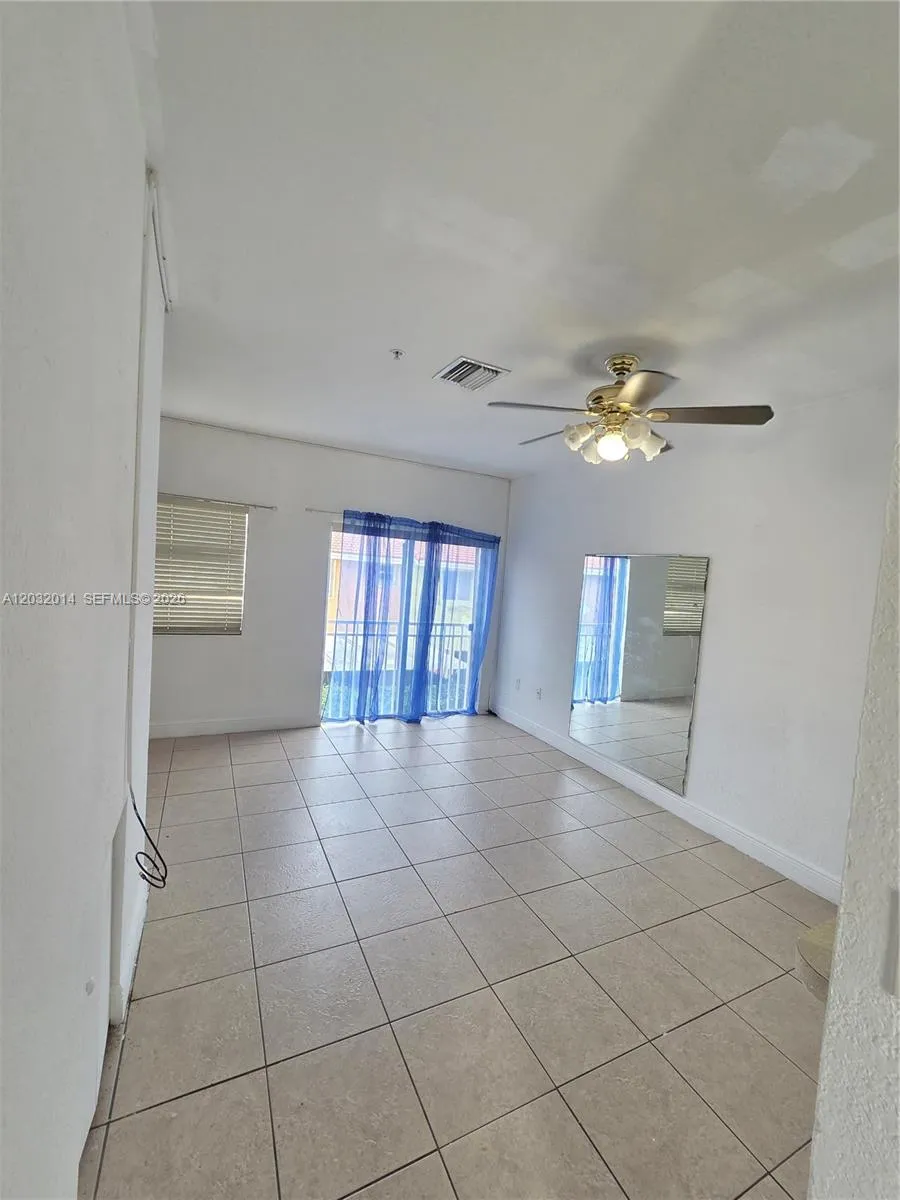 7989 NW 8th St #108D Miami, FL 33126