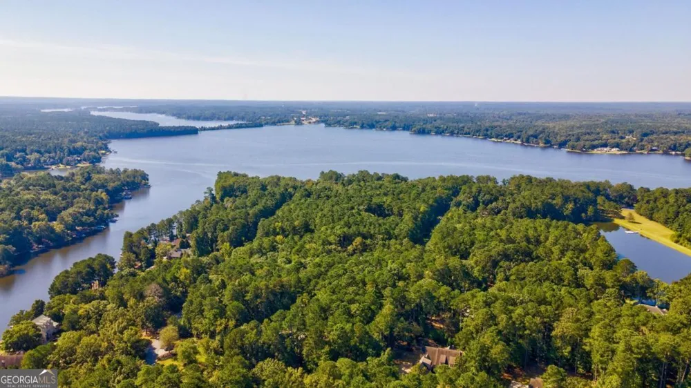 1101 Club Cove DR Greensboro, GA 30642