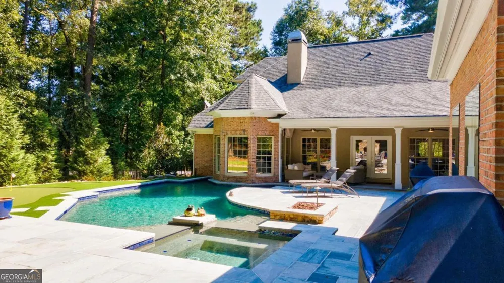 1101 Club Cove DR Greensboro, GA 30642