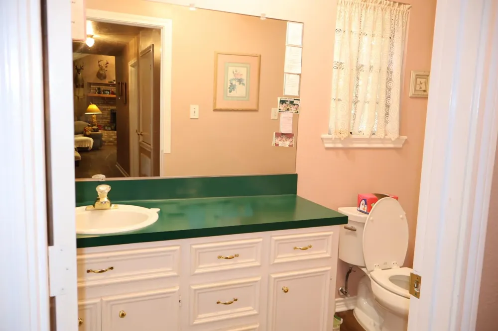 695 County Road 2309 Cleveland, TX 77327