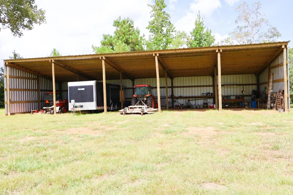 695 County Road 2309 Cleveland, TX 77327