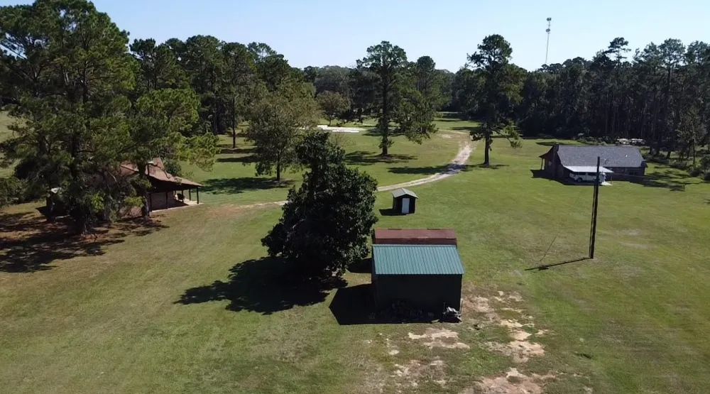 695 County Road 2309 Cleveland, TX 77327