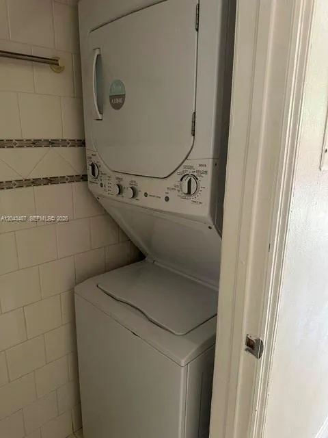 1819 SW 107th Ave #1904 Miami, FL 33165