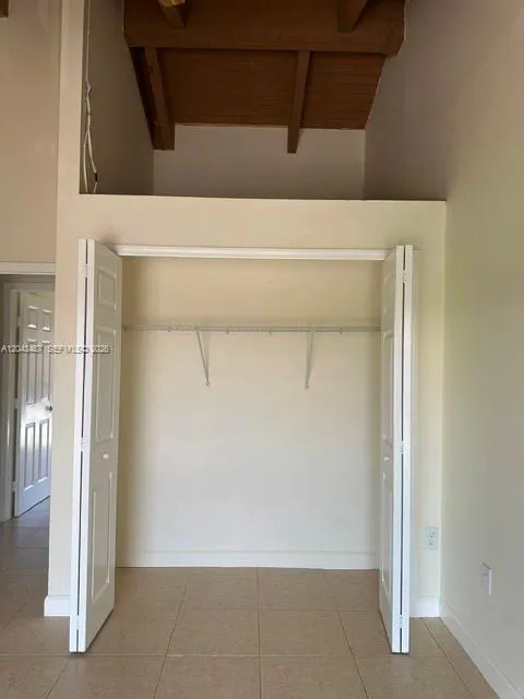 1819 SW 107th Ave #1904 Miami, FL 33165