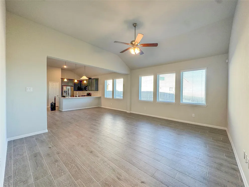 1707 Prairie Ridge Court Angleton, TX 77515