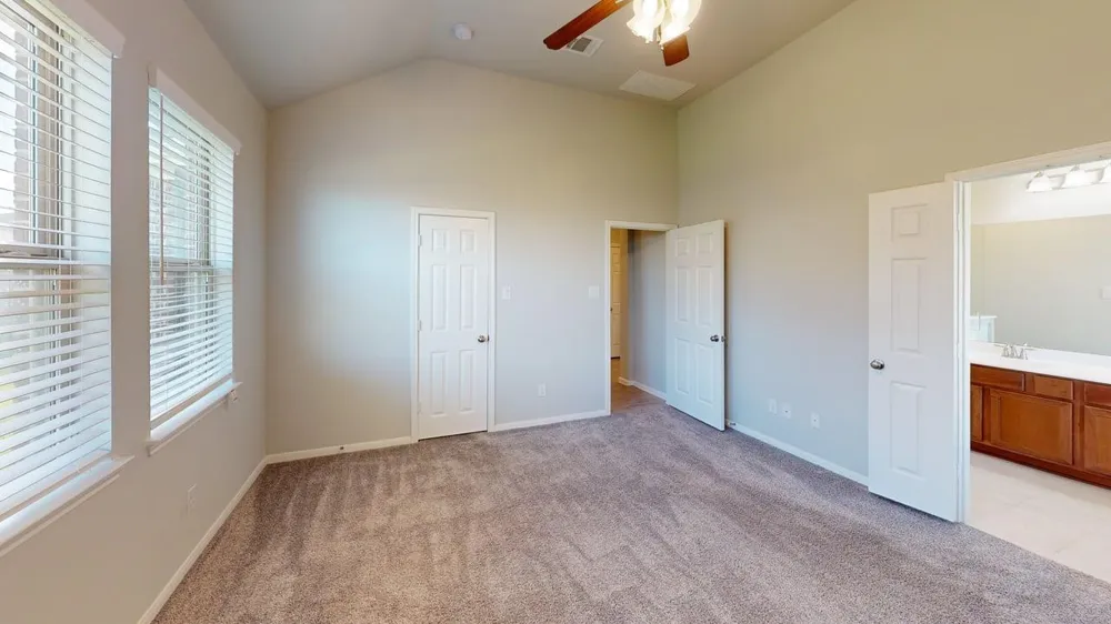 1707 Prairie Ridge Court Angleton, TX 77515