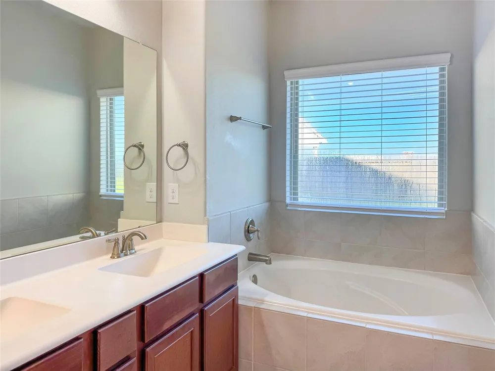 1707 Prairie Ridge Court Angleton, TX 77515