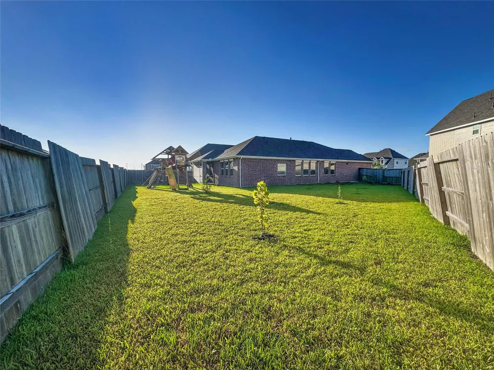 1707 Prairie Ridge Court Angleton, TX 77515
