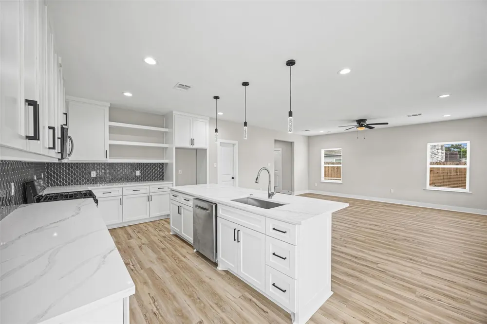 8203 Gladstone Street Houston, TX 77051