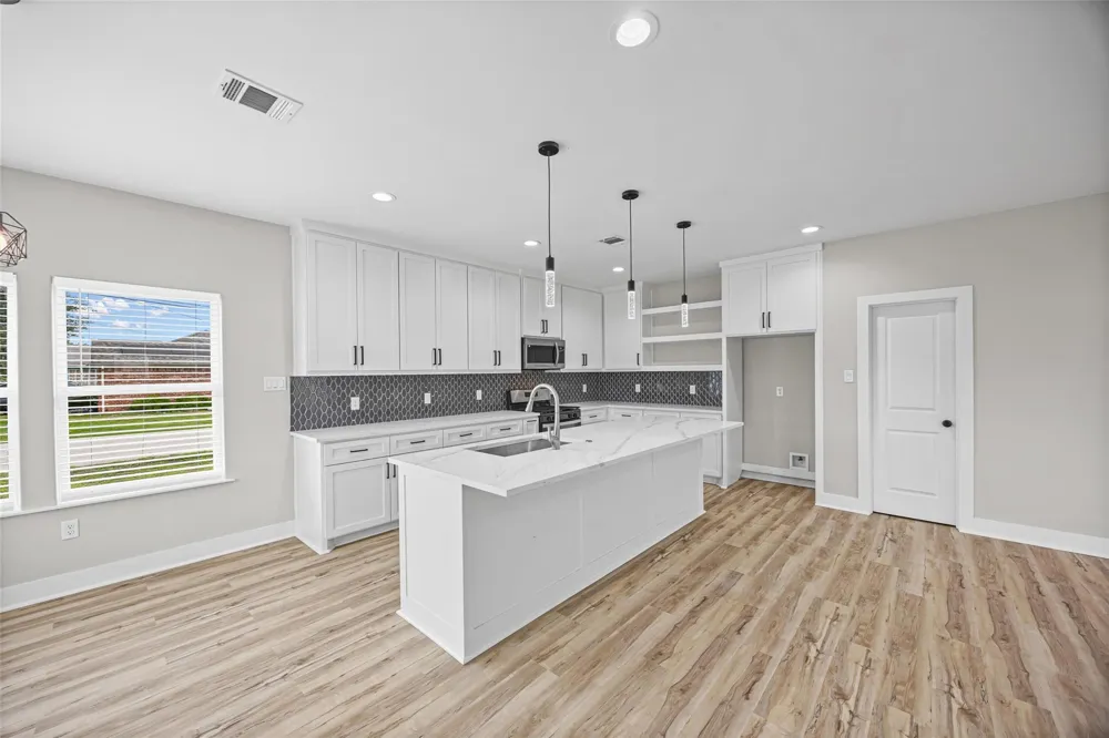 8203 Gladstone Street Houston, TX 77051