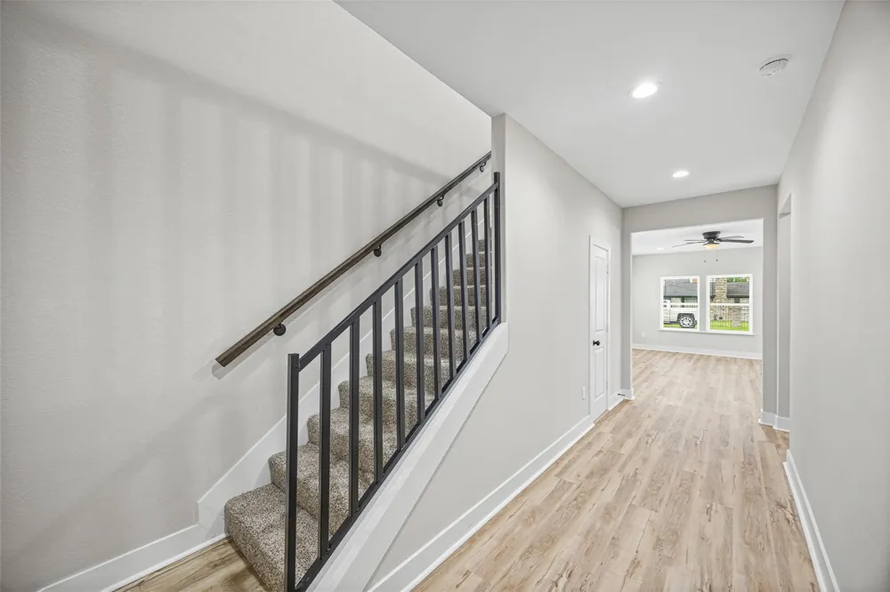 8203 Gladstone Street Houston, TX 77051