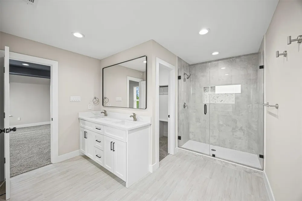 8203 Gladstone Street Houston, TX 77051