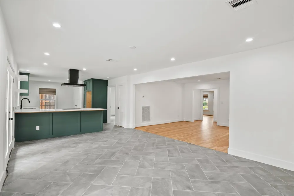 312 W 31st Street Houston, TX 77018