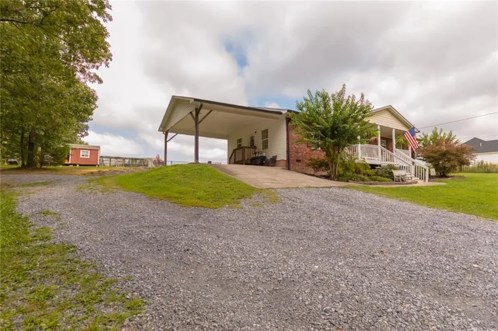 3789 Collard Valley Road Cedartown, GA 30125