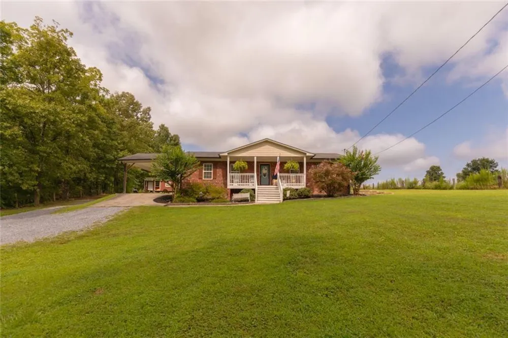 3789 Collard Valley Road Cedartown, GA 30125