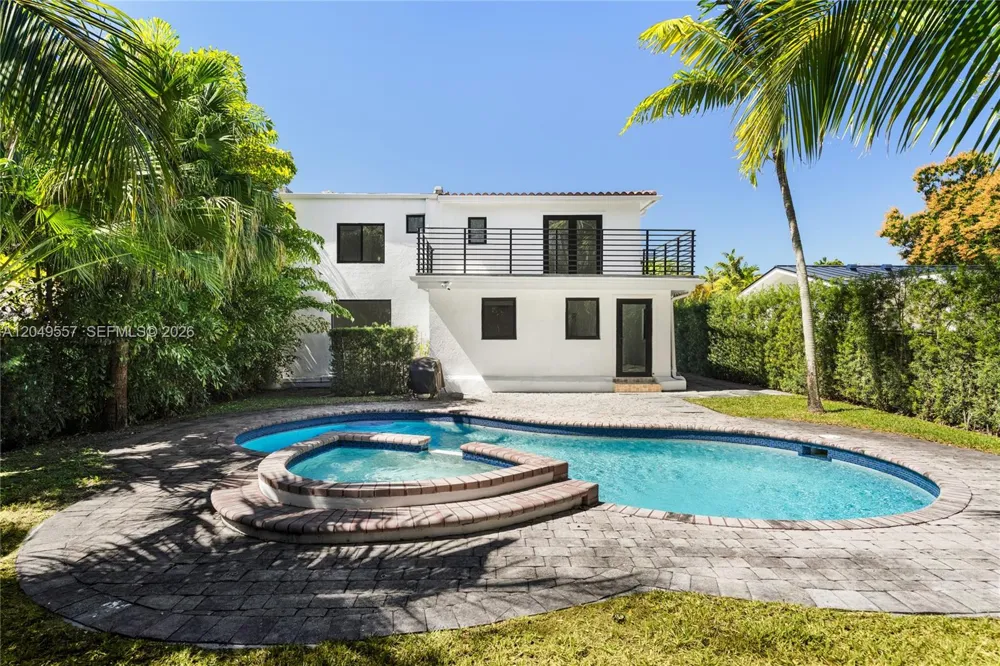 7111 SW 63rd Ave South Miami, FL 33143