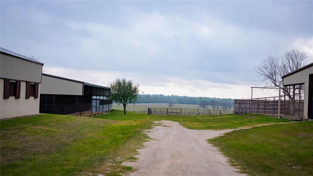 Wolters Road Schulenburg, TX 78956