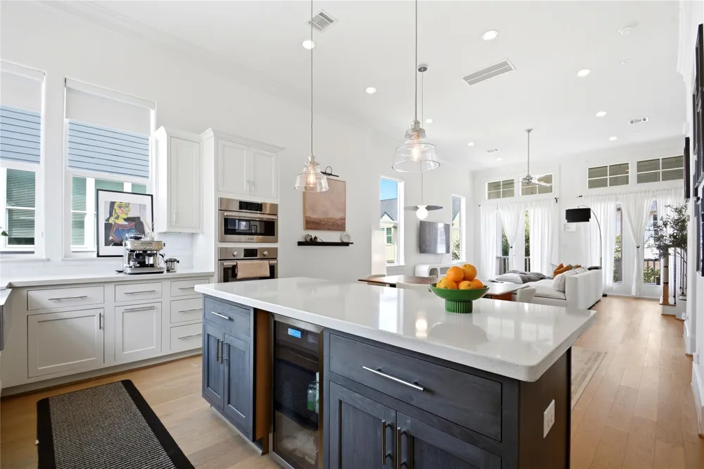 8653 Green Kolbe Lane Houston, TX 77080