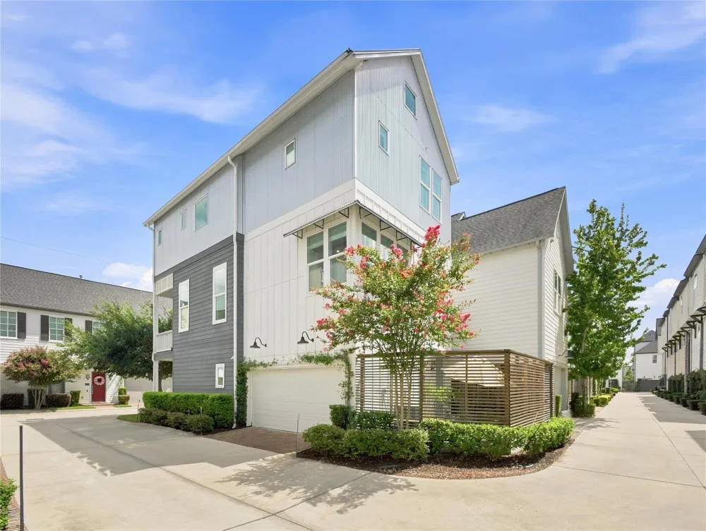8653 Green Kolbe Lane Houston, TX 77080