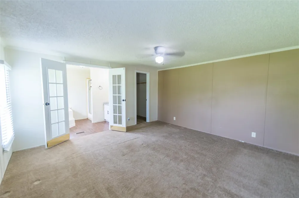 2592 County Road 152 Bedias, TX 77831