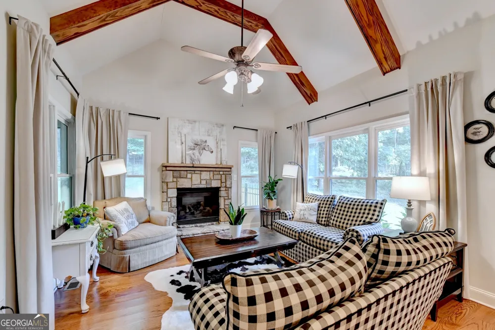 1349 Woodtrace LN Auburn, GA 30011