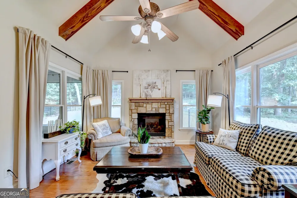 1349 Woodtrace LN Auburn, GA 30011