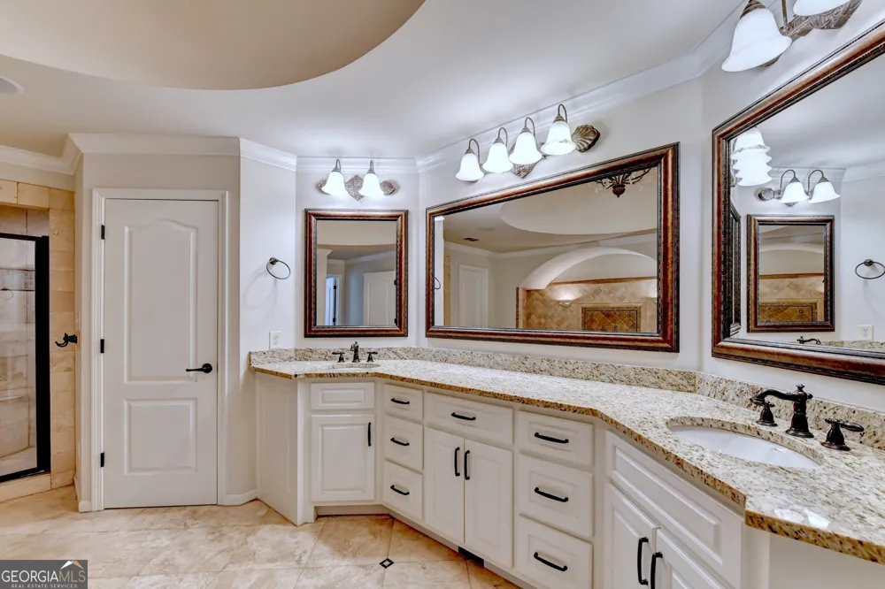 1349 Woodtrace LN Auburn, GA 30011