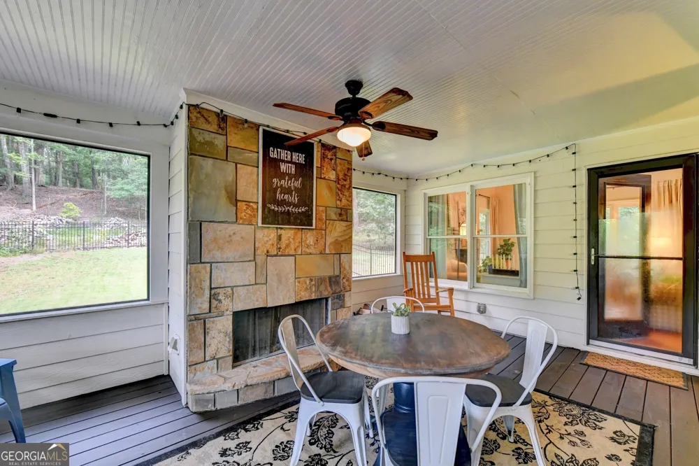 1349 Woodtrace LN Auburn, GA 30011