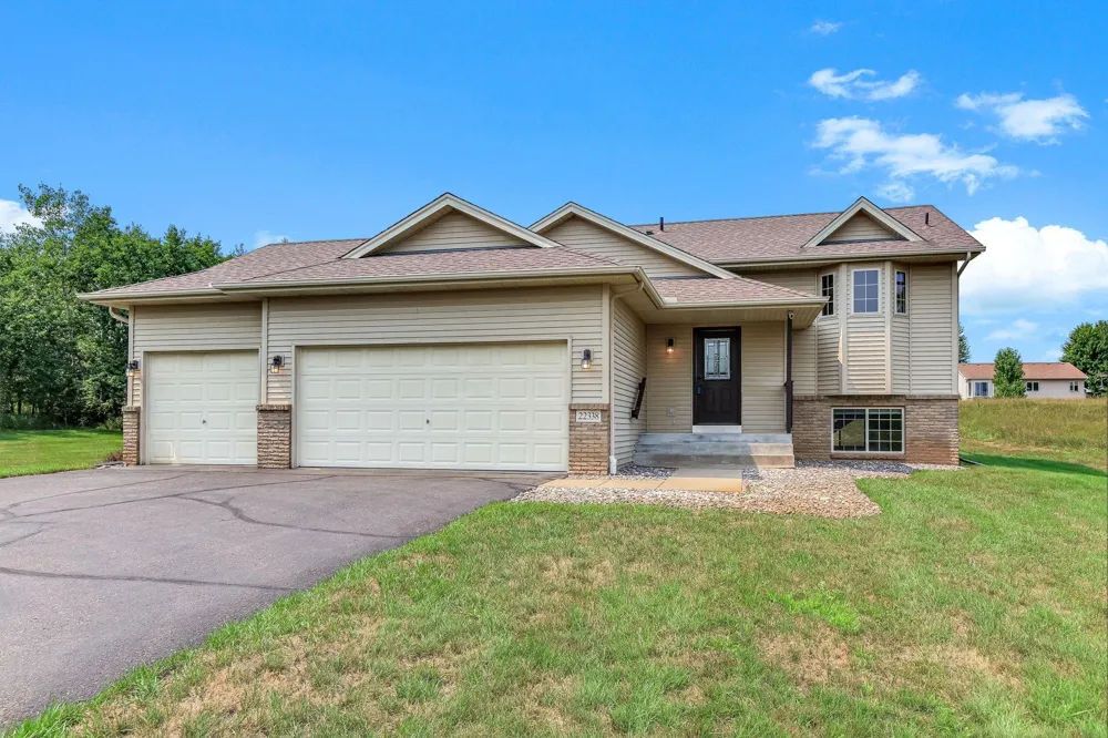 22338 Quincy Street NE East Bethel, MN 55011