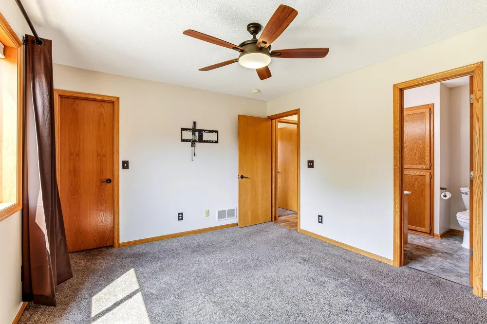 22338 Quincy Street NE East Bethel, MN 55011