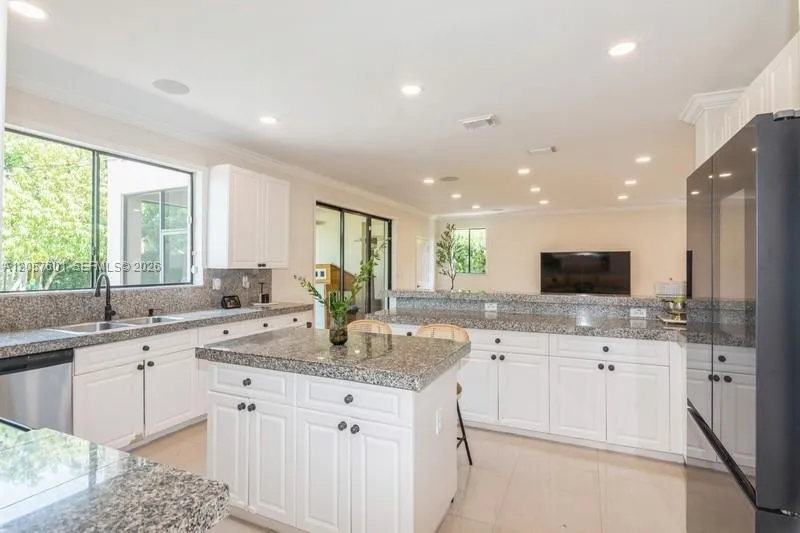 18704 SW 76th Ct Cutler Bay, FL 33157