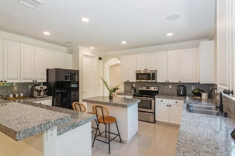 18704 SW 76th Ct Cutler Bay, FL 33157