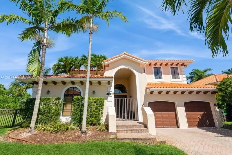 18704 SW 76th Ct Cutler Bay, FL 33157