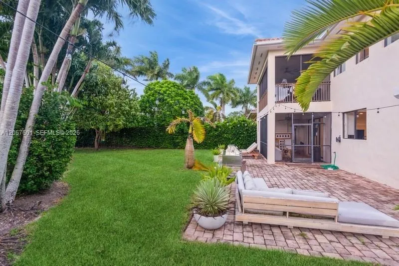 18704 SW 76th Ct Cutler Bay, FL 33157