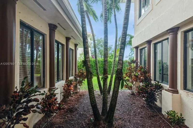 18704 SW 76th Ct Cutler Bay, FL 33157