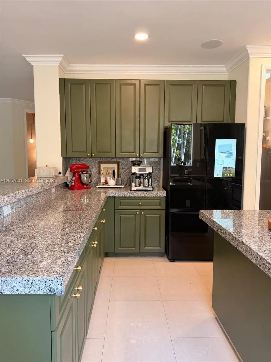 18704 SW 76th Ct Cutler Bay, FL 33157