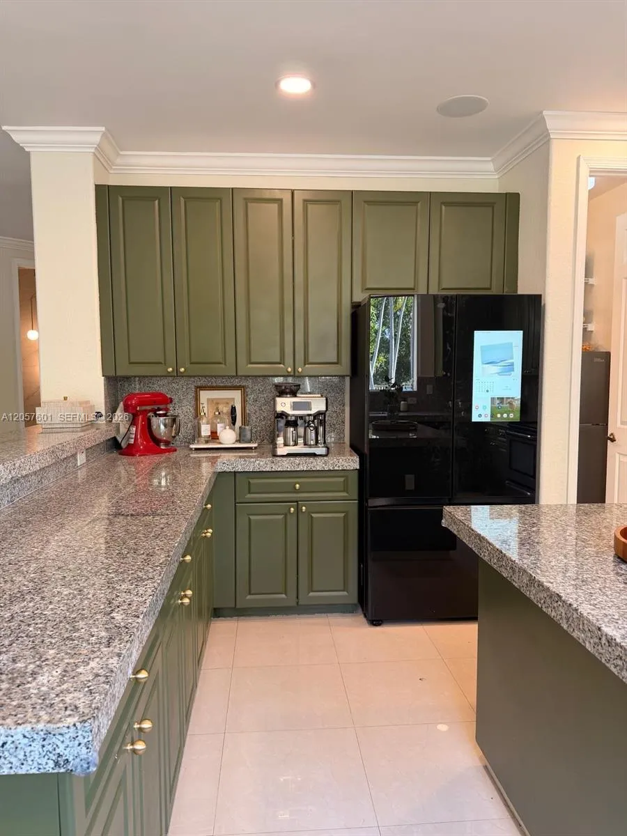 18704 SW 76th Ct Cutler Bay, FL 33157