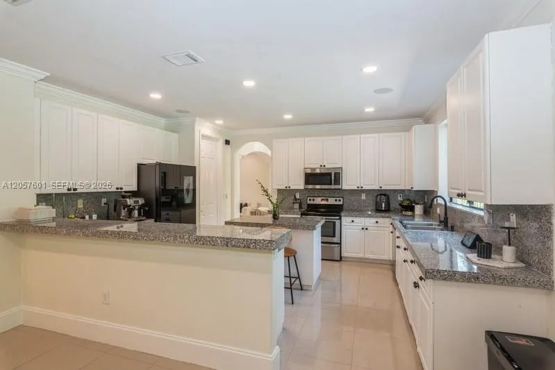 18704 SW 76th Ct Cutler Bay, FL 33157