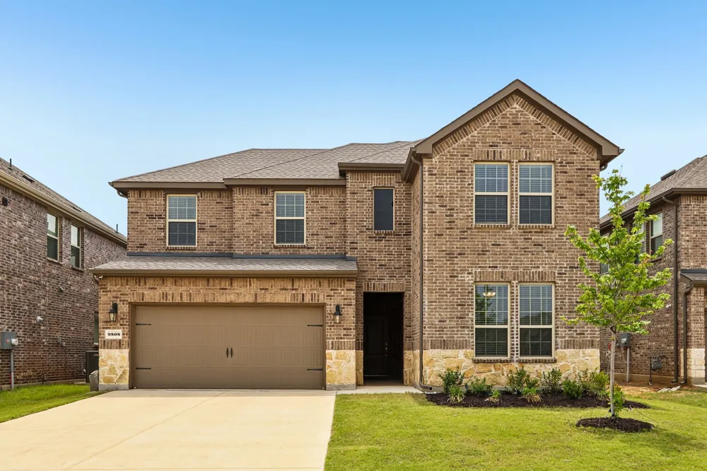 9808 Fall Brook Drive Aubrey, TX 76227