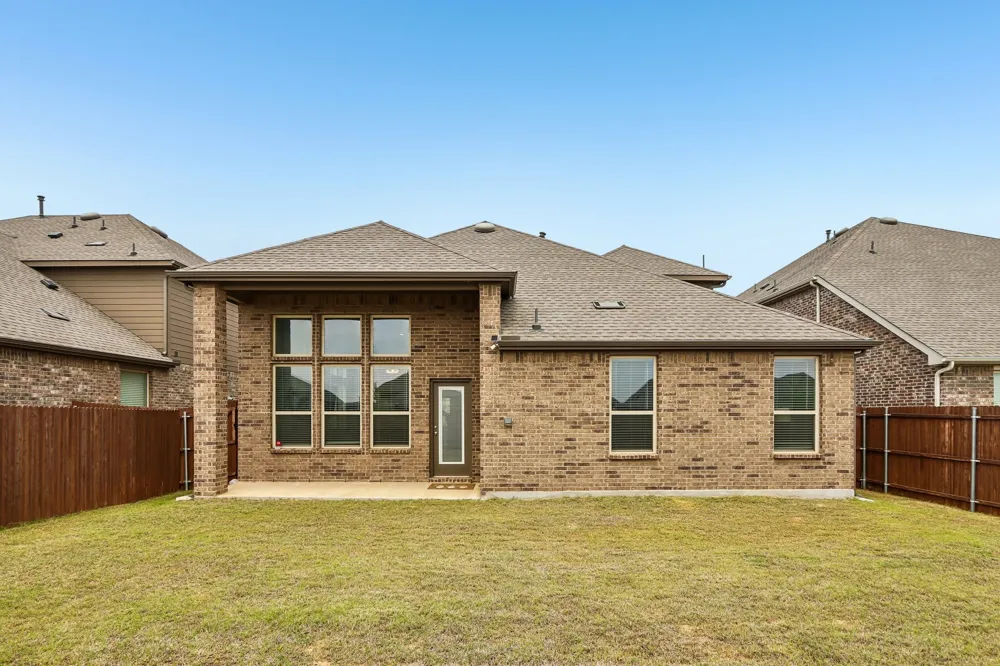 9808 Fall Brook Drive Aubrey, TX 76227