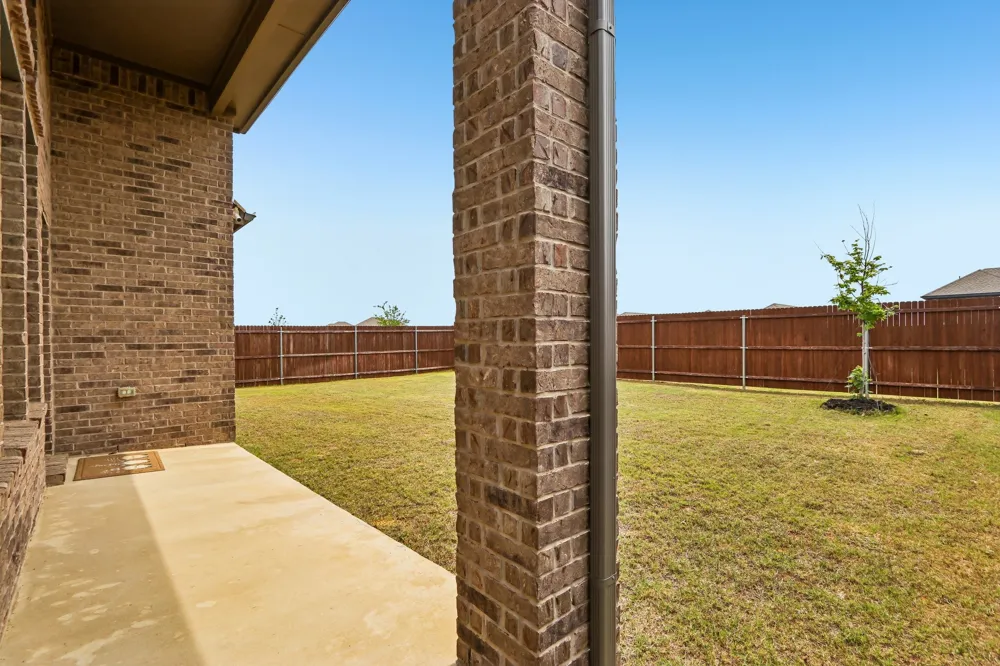 9808 Fall Brook Drive Aubrey, TX 76227