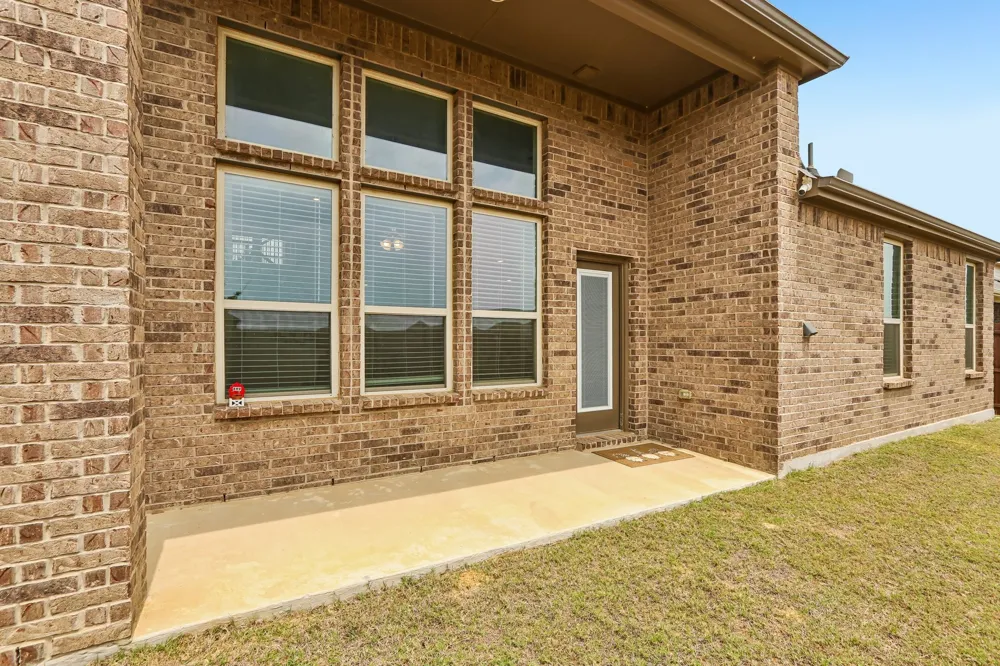 9808 Fall Brook Drive Aubrey, TX 76227
