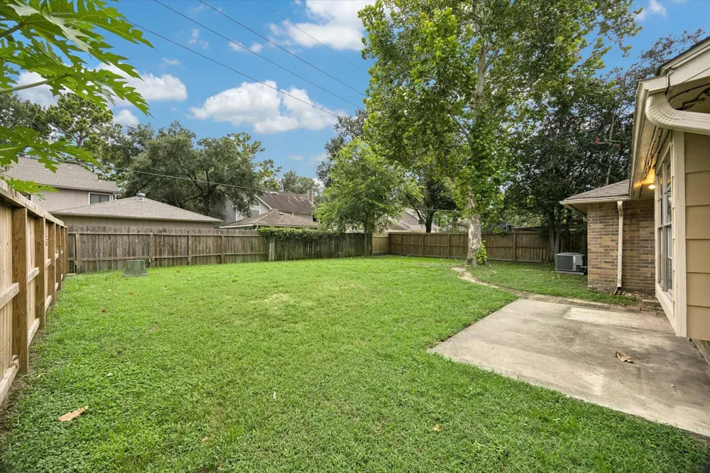 12527 Mistymont Drive Houston, TX 77070
