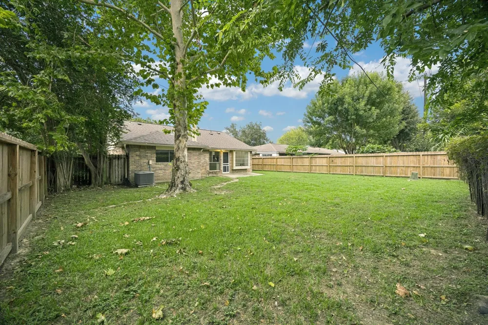 12527 Mistymont Drive Houston, TX 77070