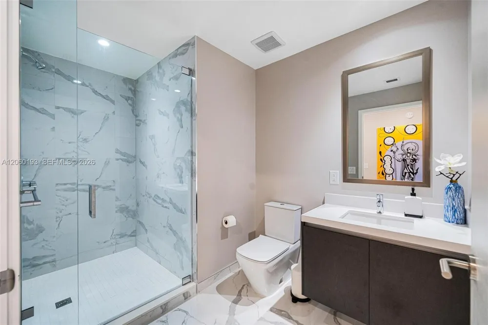 851 NE 1st Ave #2911 Miami, FL 33132
